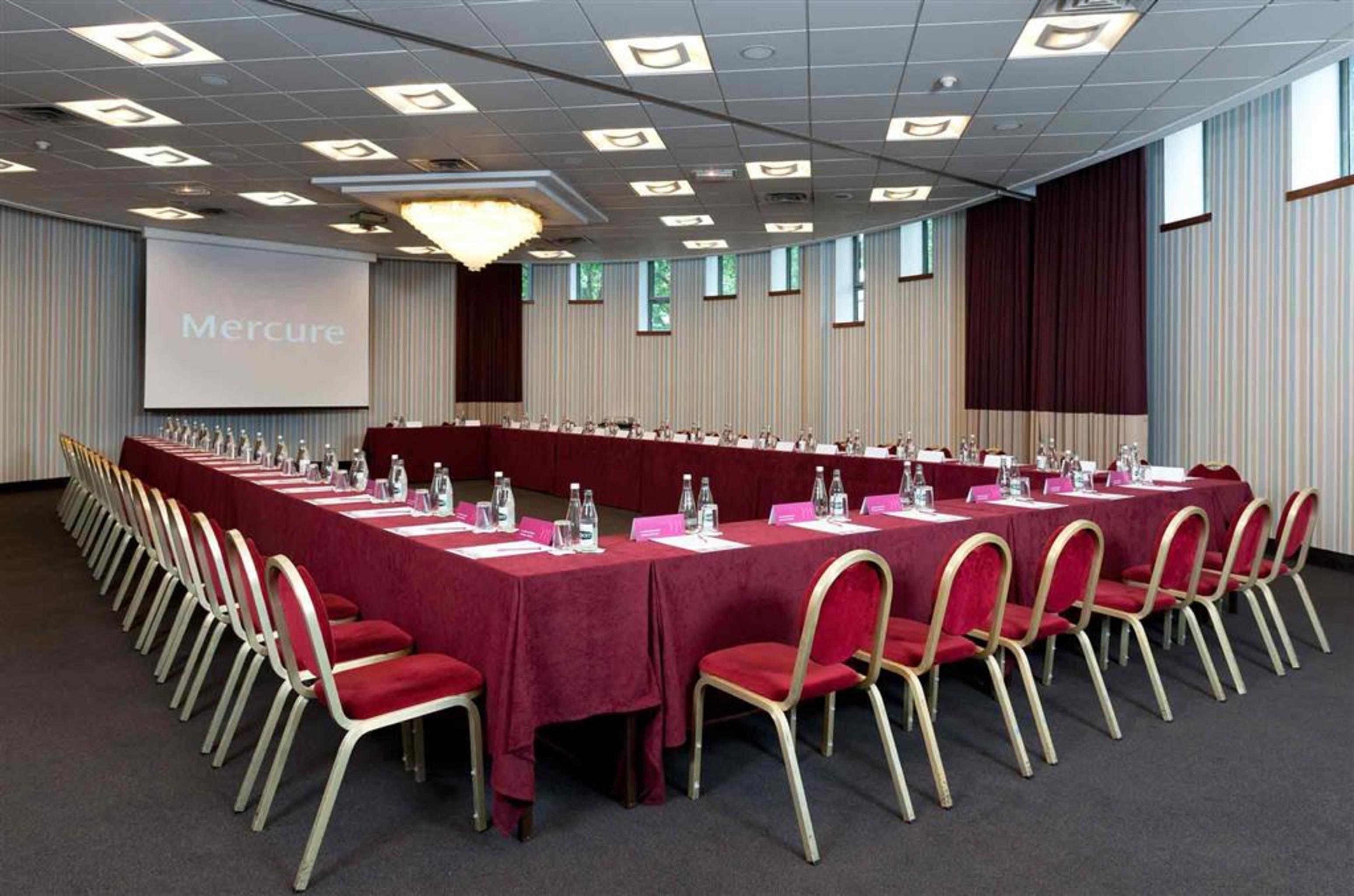 Mercure Paris 19 Philharmonie La Villette עסק תמונה